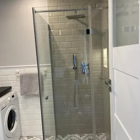 Funkcjonalny Apartament Z Klimatyzacja W Chorzowie By Noclegi Renters