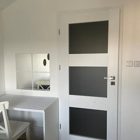 Funkcjonalny Apartament Z Klimatyzacja W Chorzowie By Noclegi Renters