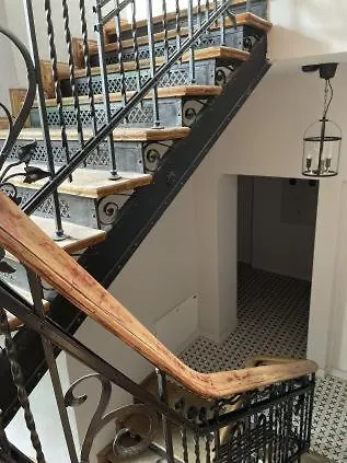 Przy Teatrze Apartman *